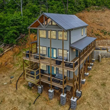 4 Clovers Cabin
